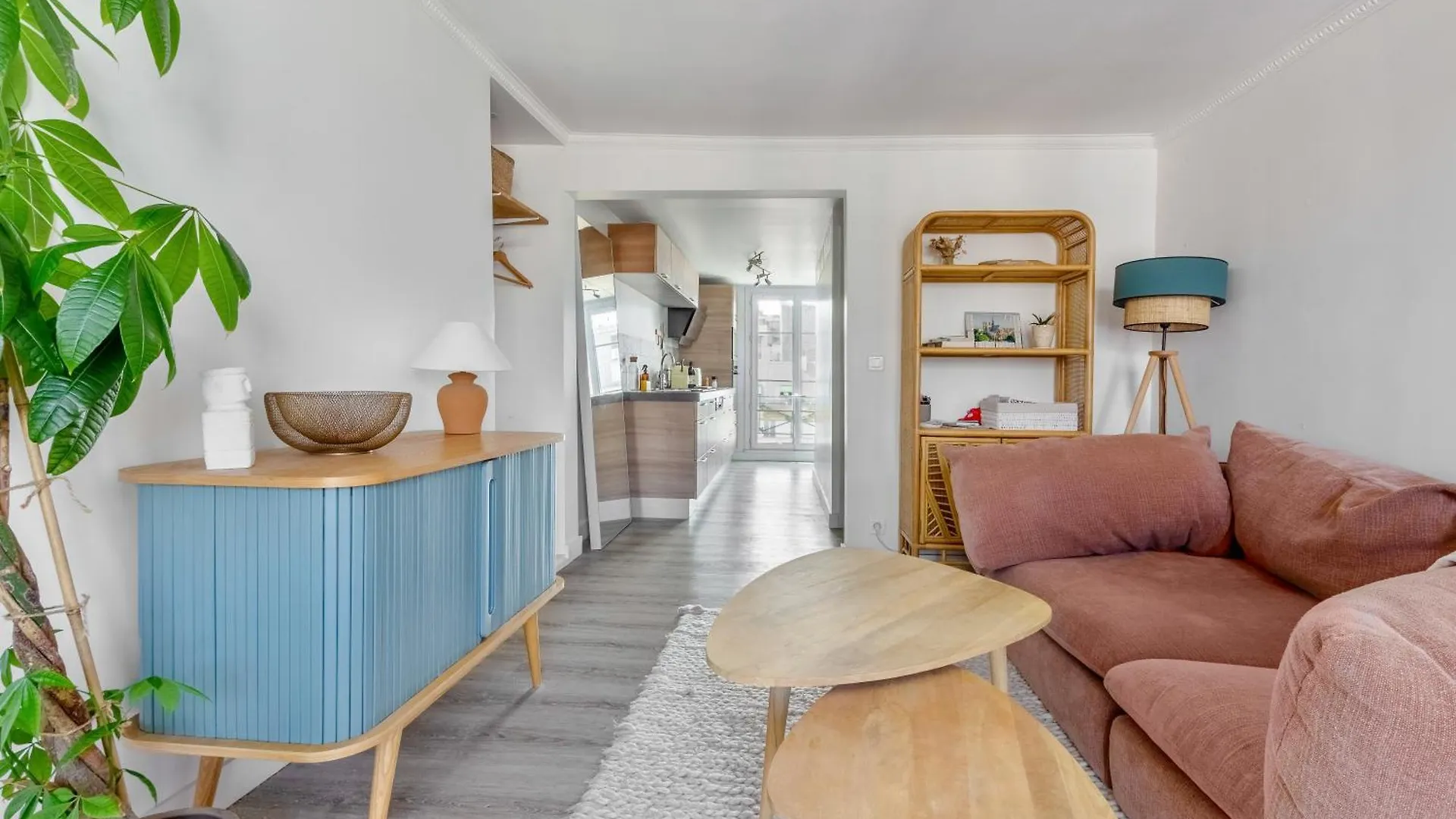 Faubourg St Martin - Canal Saint Martin Chaleureux Apartment